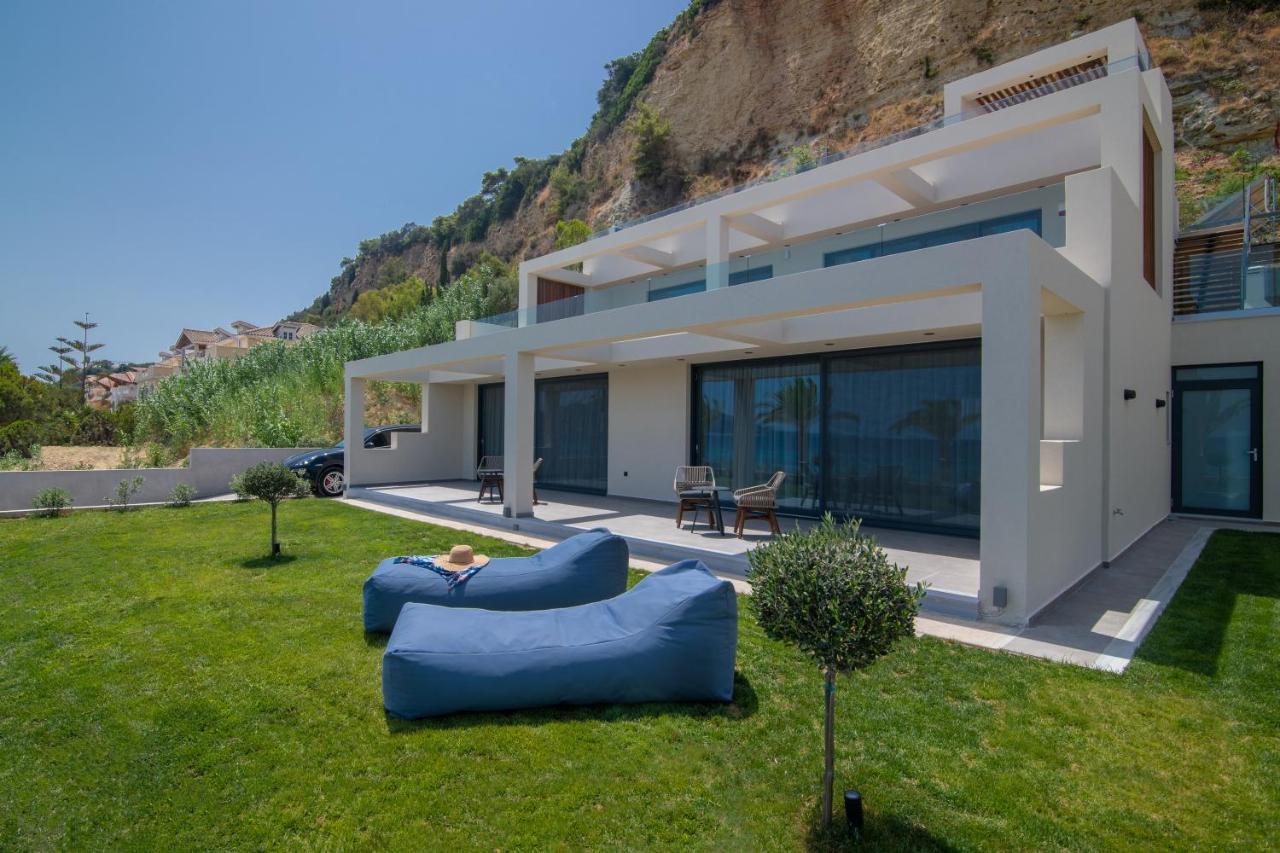 Nerea Seafront Villa, A Pristine Retreat, By Thinkvilla Akrotiri  Exterior foto